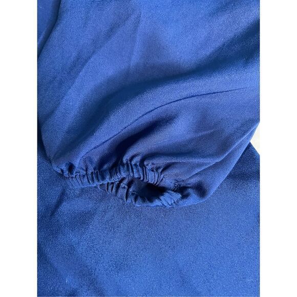 Forever 21 size small button down peasant top - Picture 4 of 9